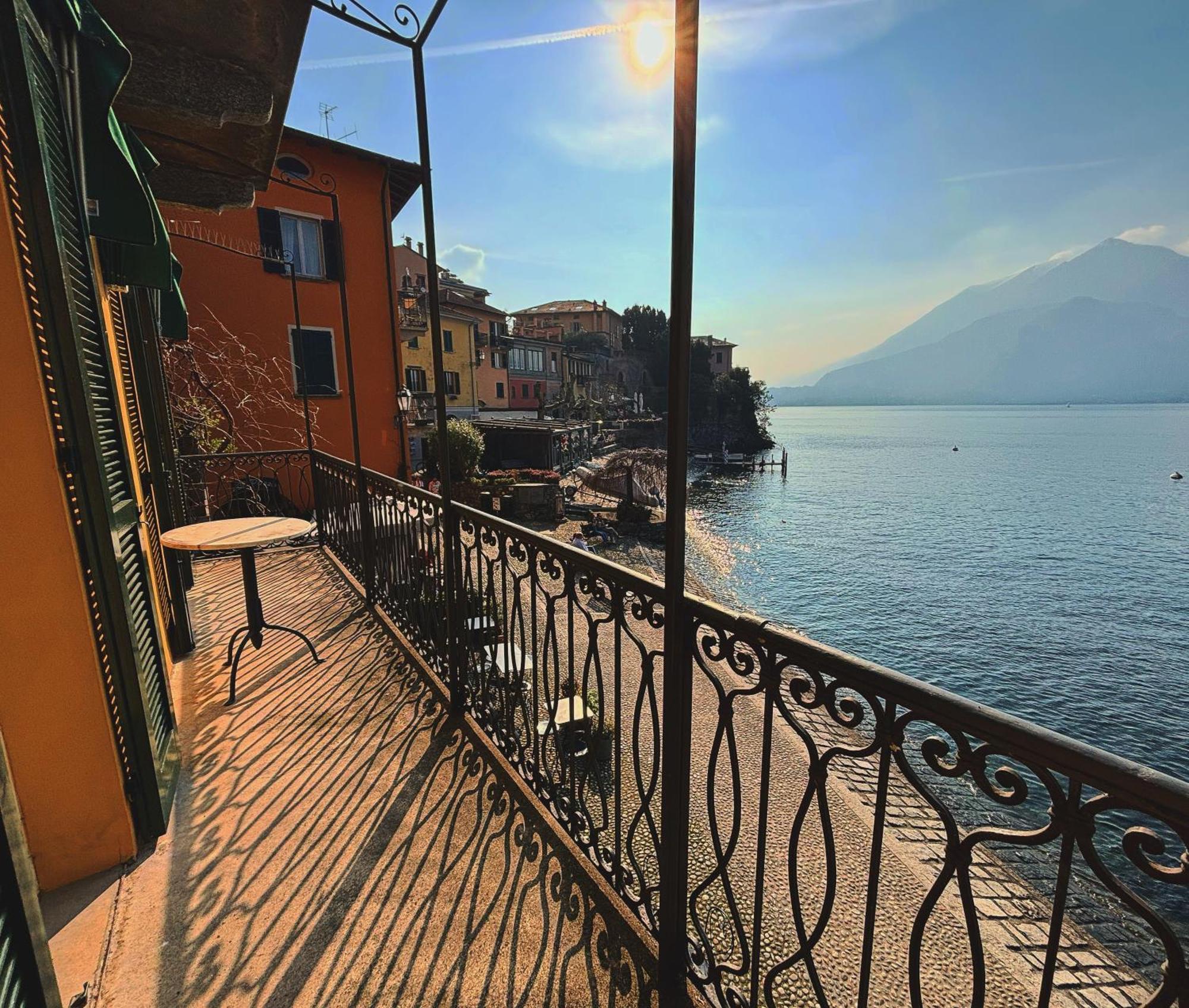 Varenna Caffe Apartment Ngoại thất bức ảnh